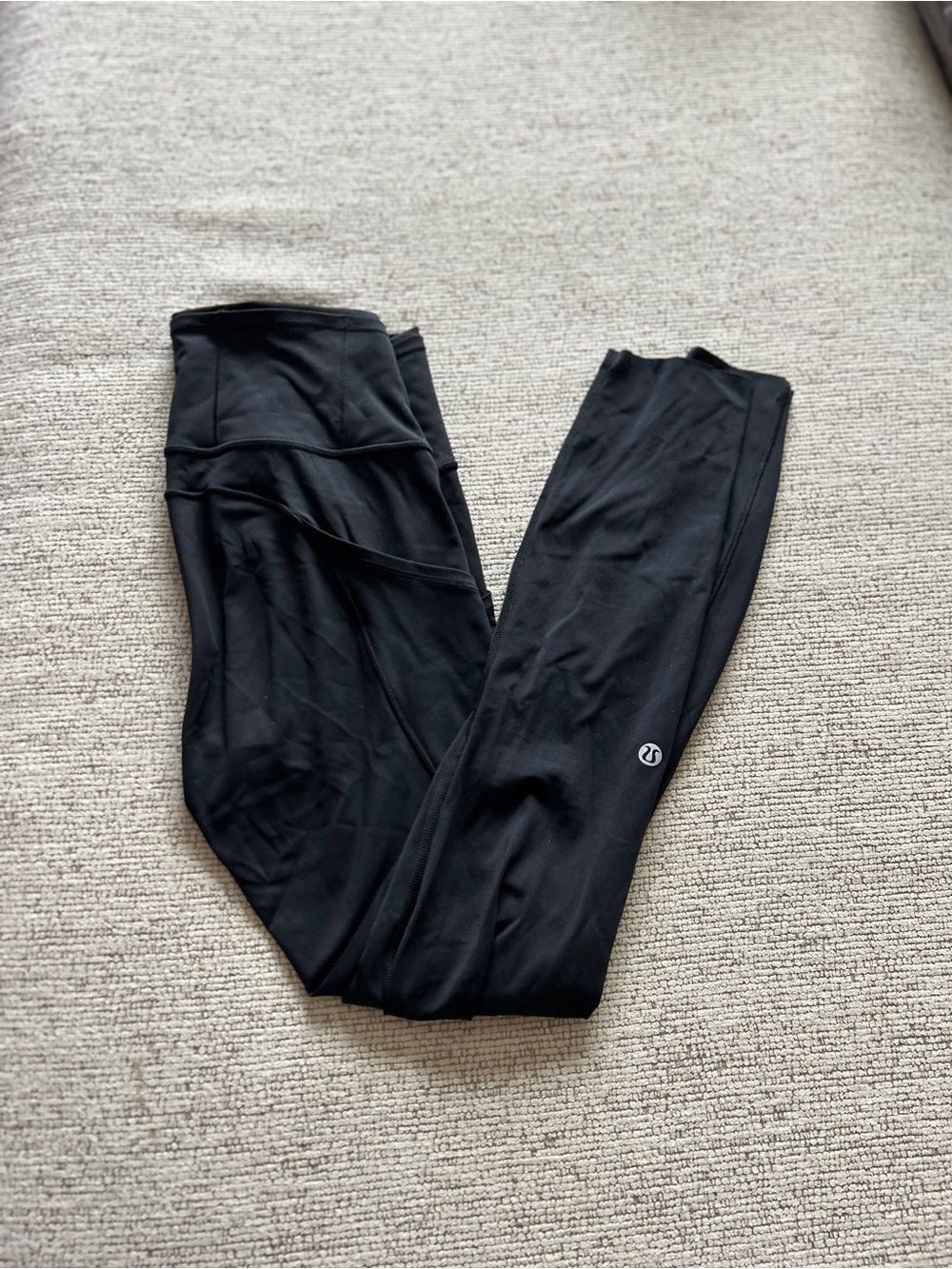 lululemon athletica Women's Black High-Rise Wunder Train size 4